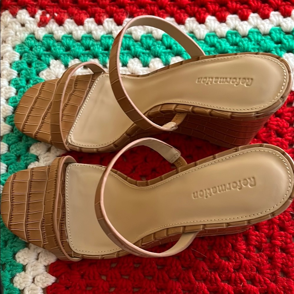 Brown Wedge Sandals. NWOT, But with original box.By Reformation - Picture 3 of 9